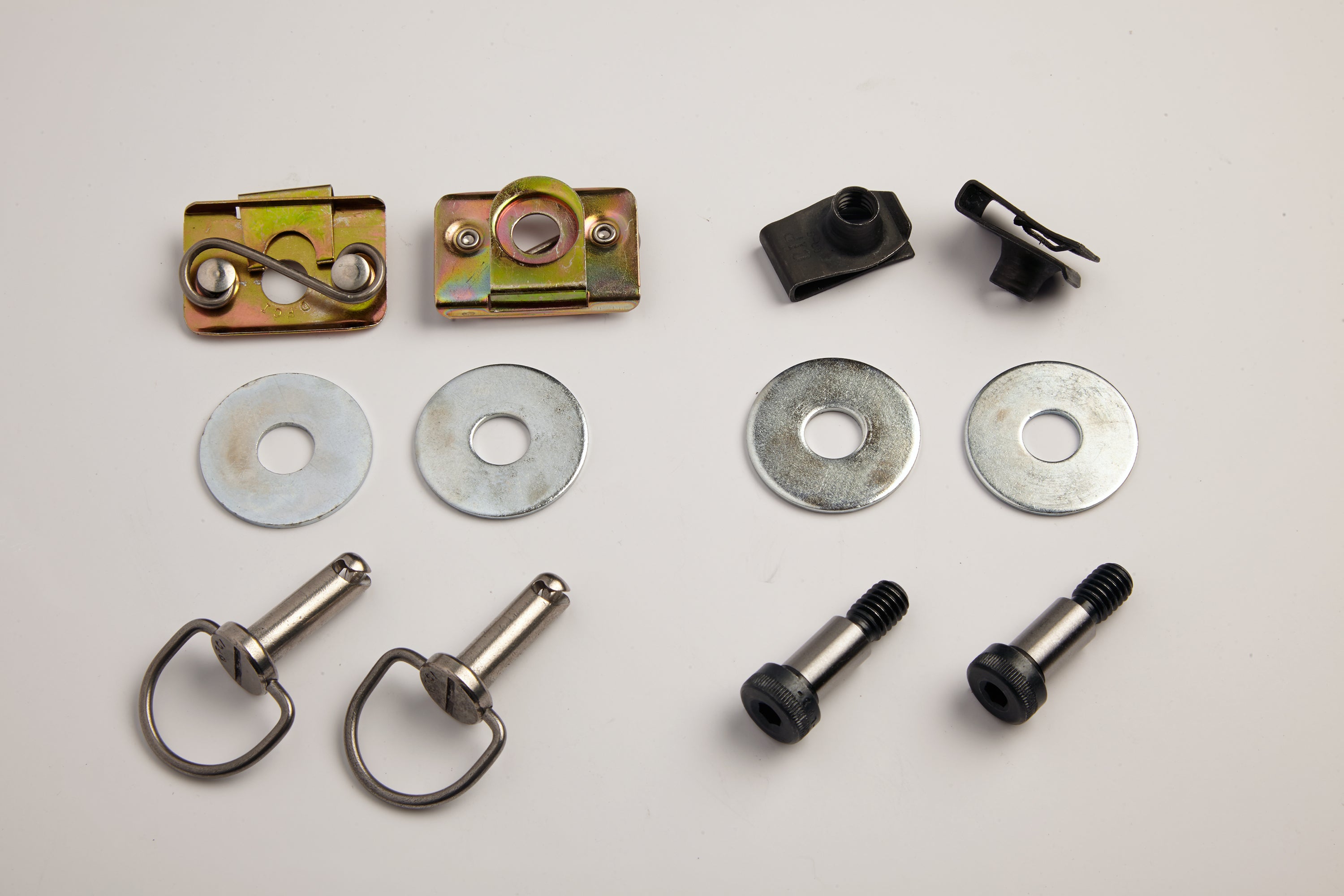 Secure Fit & Bail Head HD Bag Fasteners