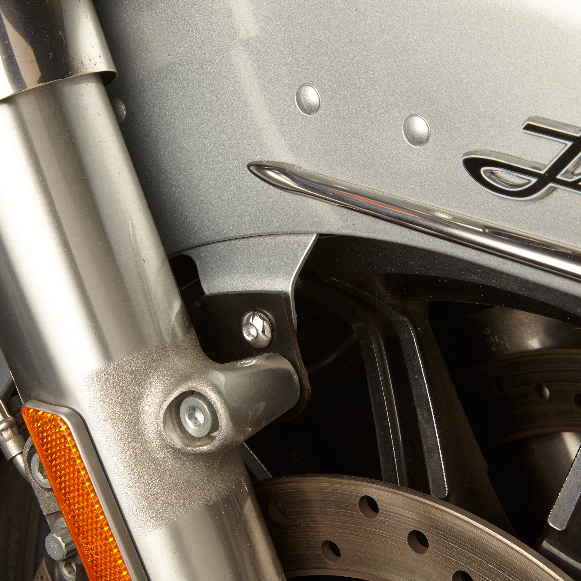 Harley Davidson Front Fender Risers for Touring Models | Cycle Visions ...